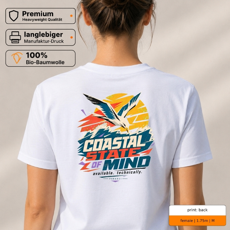 Premium T-Shirt „COASTAL STATE OF MIND / available. technically.“ – p1 beachwear Rückenprint